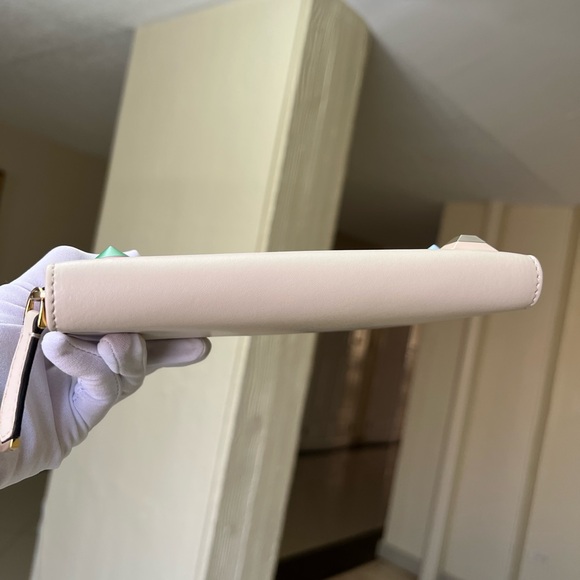 Auth Fendi Wallet EUC like new - Picture 6 of 17